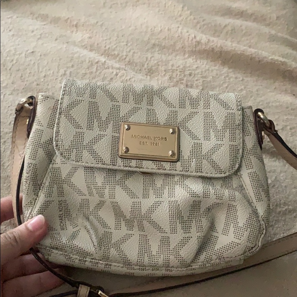 MK cross bag